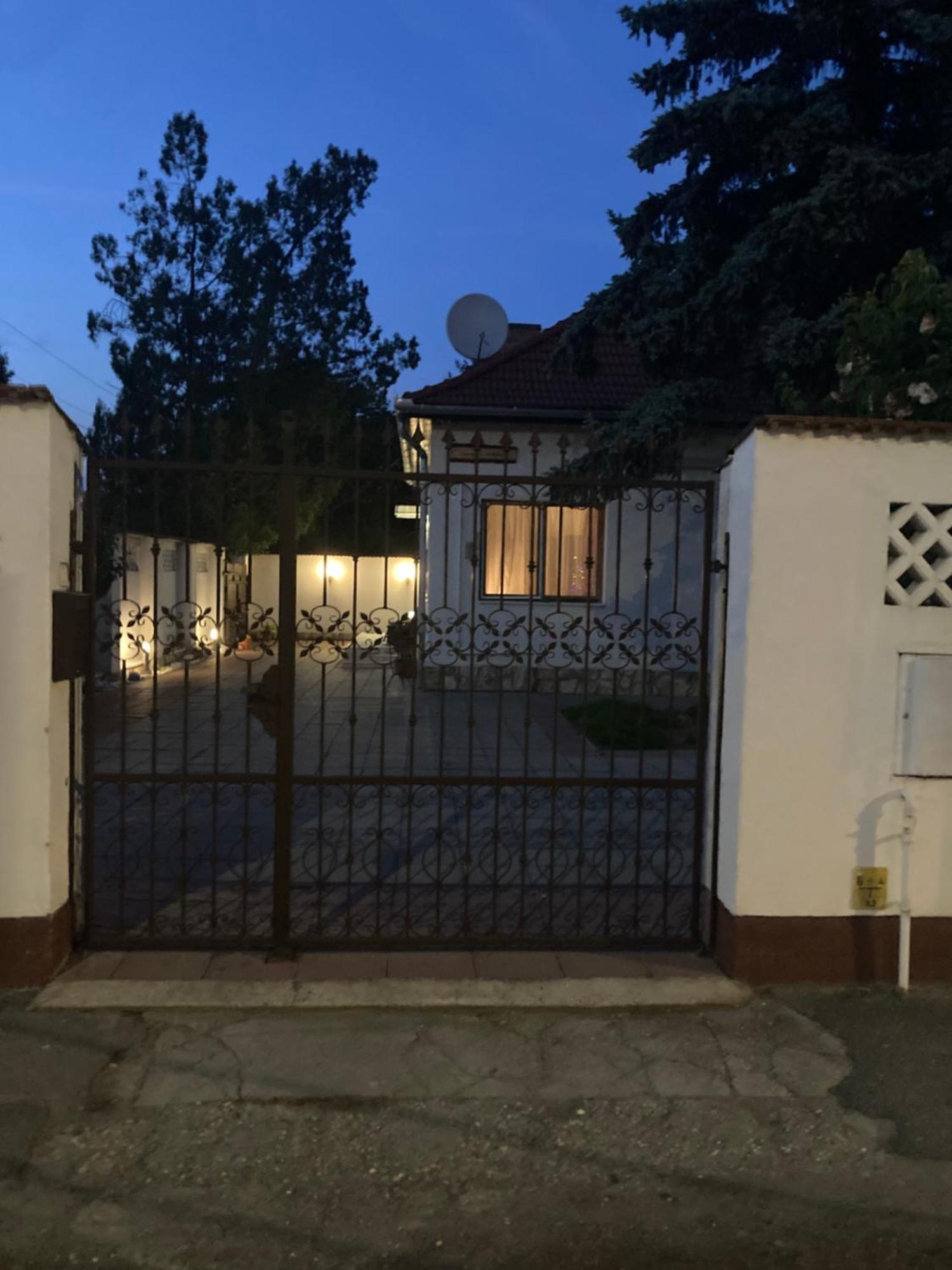 Tavaszpart Vendeghaz Daire Segedin Dış mekan fotoğraf