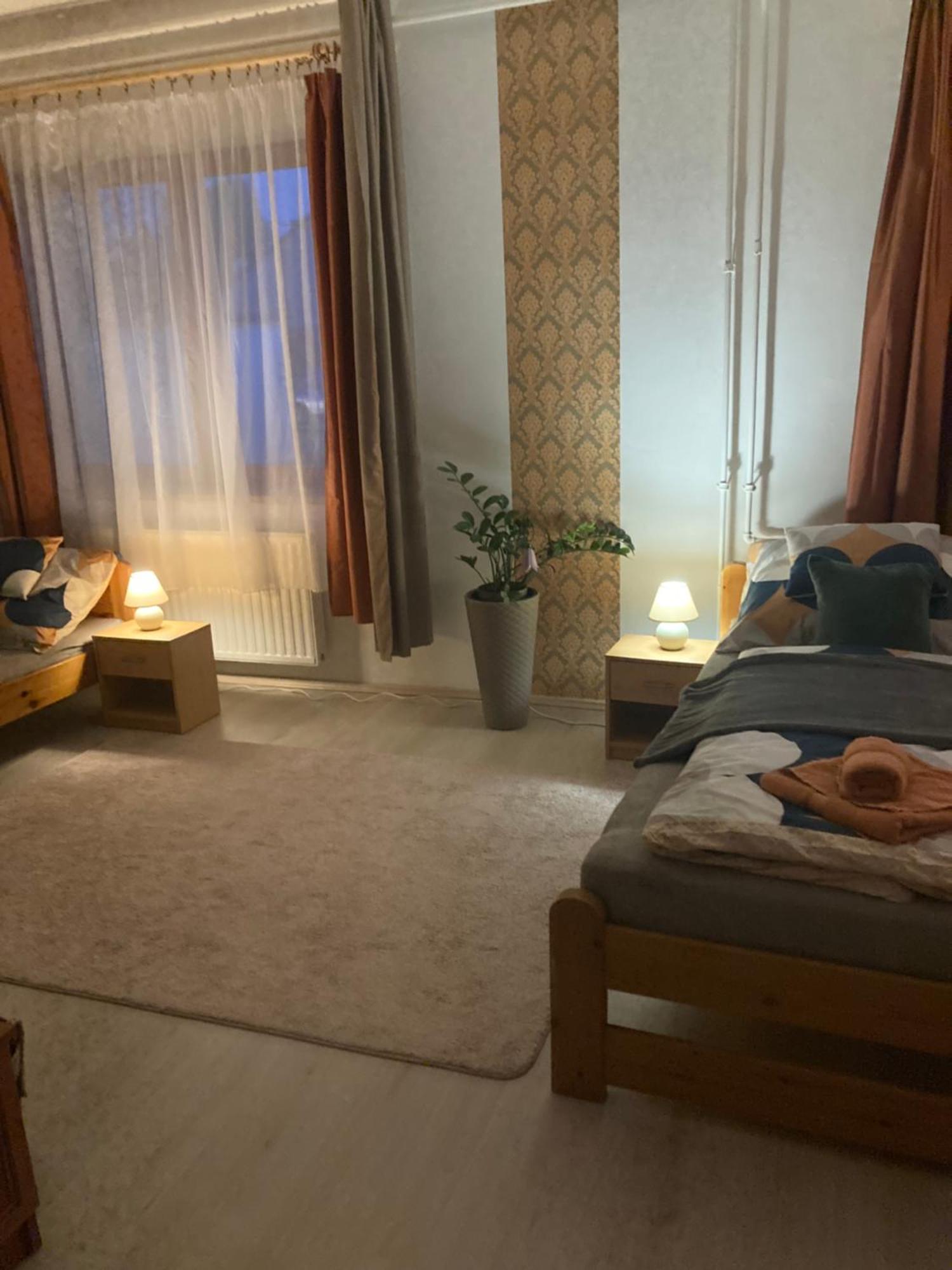 Tavaszpart Vendeghaz Daire Segedin Dış mekan fotoğraf