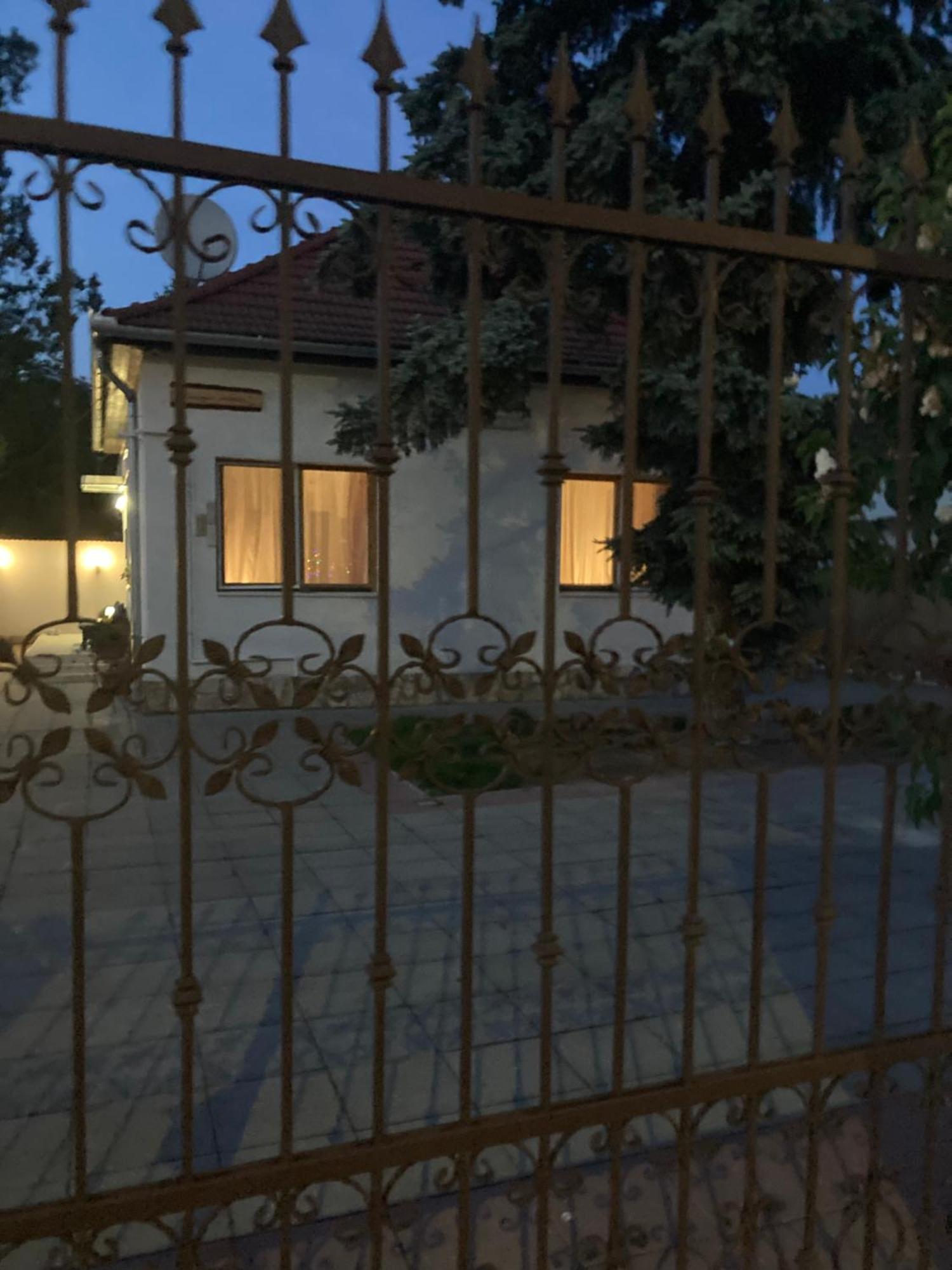Tavaszpart Vendeghaz Daire Segedin Dış mekan fotoğraf